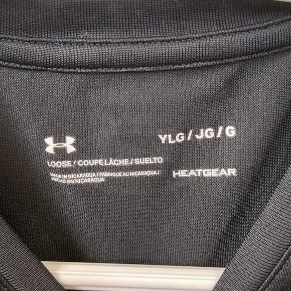 Black Jr NBA under armour shirt - Picture 4 of 5